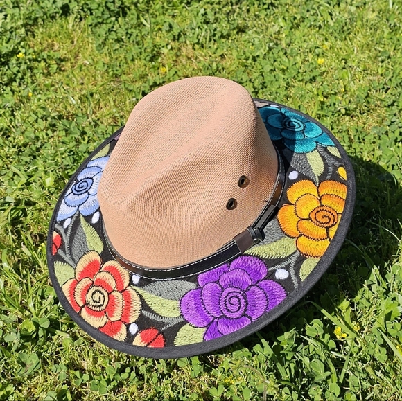 Embroidered Hats. - Picture 15 of 15